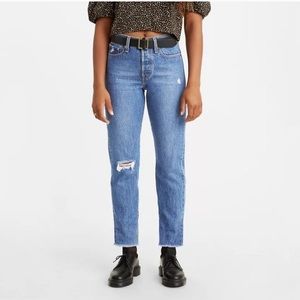 NWT LEVI'S Wedgie Fit Ankle Jeans 27